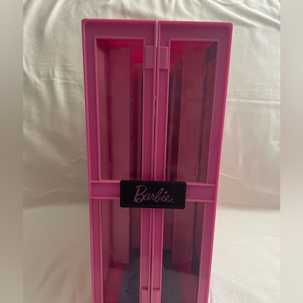 Gently Used Barbie Dream Closet - Picture 4 of 8